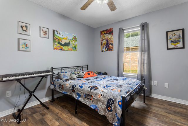 9104 Barnacle Boulevard, Ocean Springs, MS 39564
