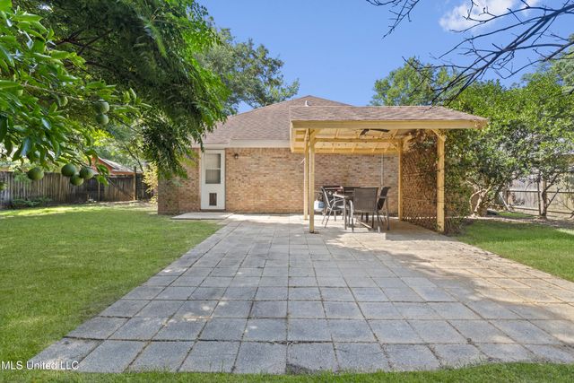 9104 Barnacle Boulevard, Ocean Springs, MS 39564