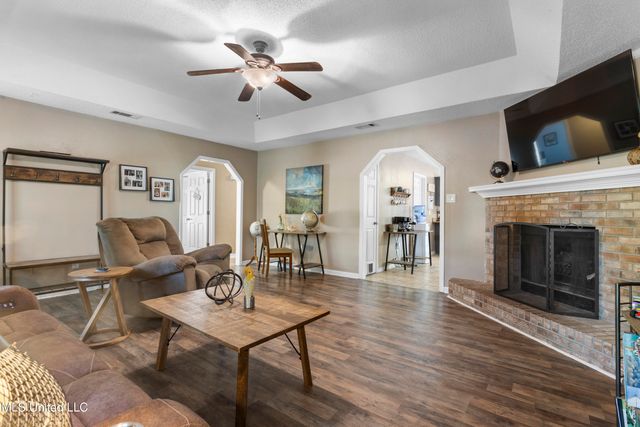 9104 Barnacle Boulevard, Ocean Springs, MS 39564