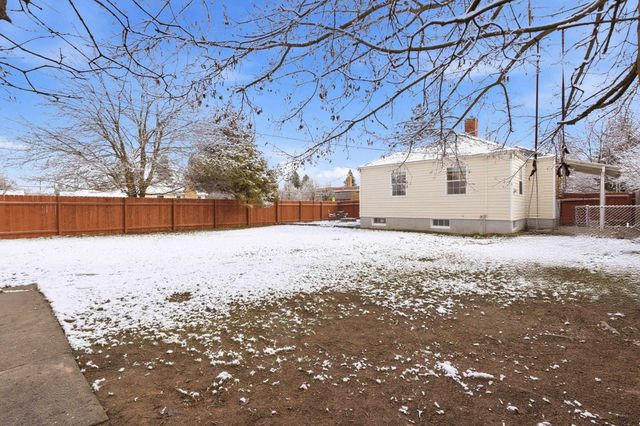 5427 N Whitehouse, Spokane, WA 99205