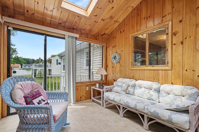 6 Partridge Rd, Methuen, MA 01844