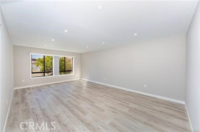 835 E Lomita Avenue 208, Glendale, CA 91205