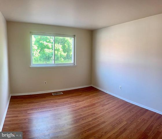 9172 FRANKFORD AVE, Philadelphia, PA 19114