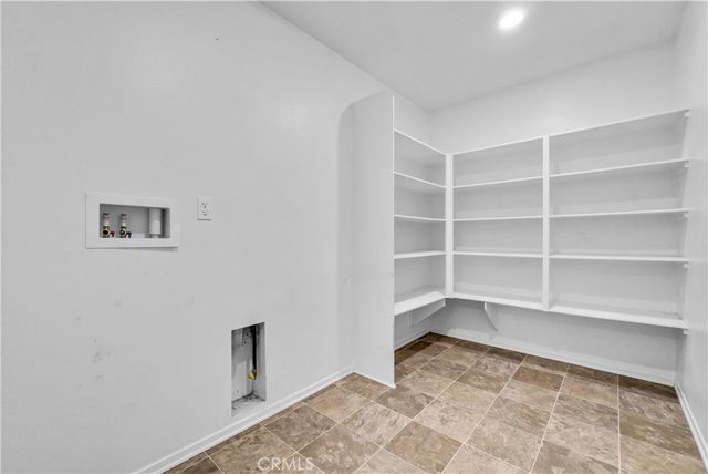 6335 Casey, Fontana, CA 92336