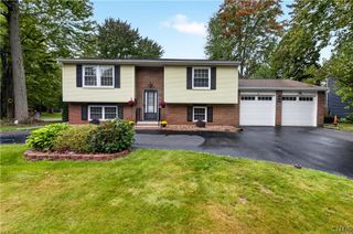218 Herman Drive, Clay, NY 13212