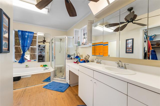 2737 SW 4TH PLACE, Gainesville, FL 32607