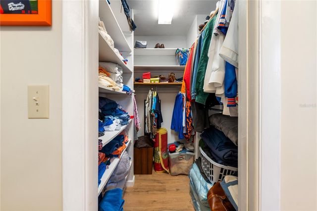 2737 SW 4TH PLACE, Gainesville, FL 32607