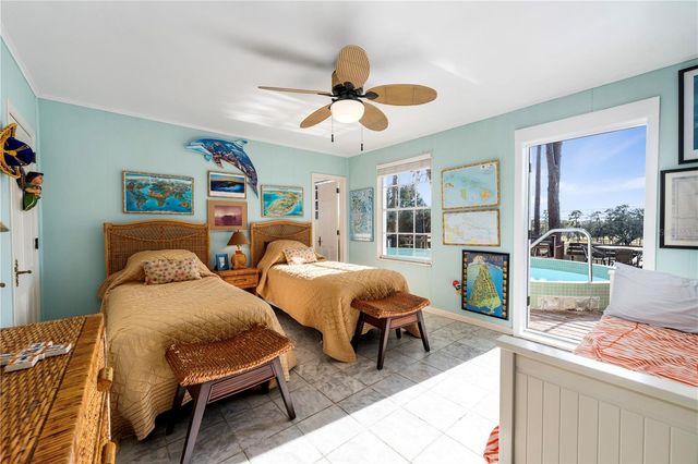 2737 SW 4TH PLACE, Gainesville, FL 32607