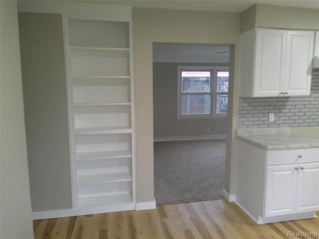 4502 Huckleberry Lane, Flint, MI 48507