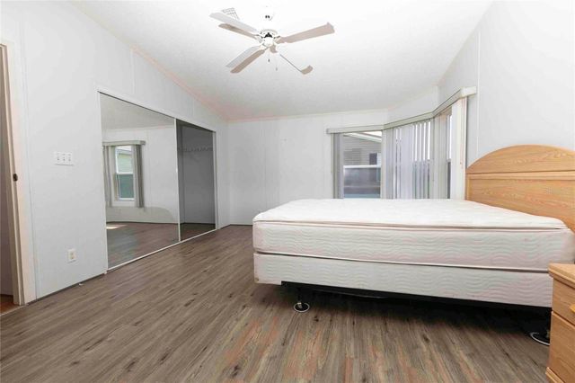 5217 CAMBRIDGE COURT, Wildwood, FL 34785