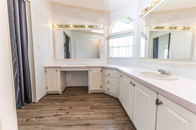 5217 CAMBRIDGE COURT, Wildwood, FL 34785