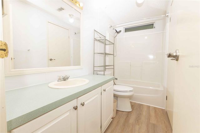 5217 CAMBRIDGE COURT, Wildwood, FL 34785