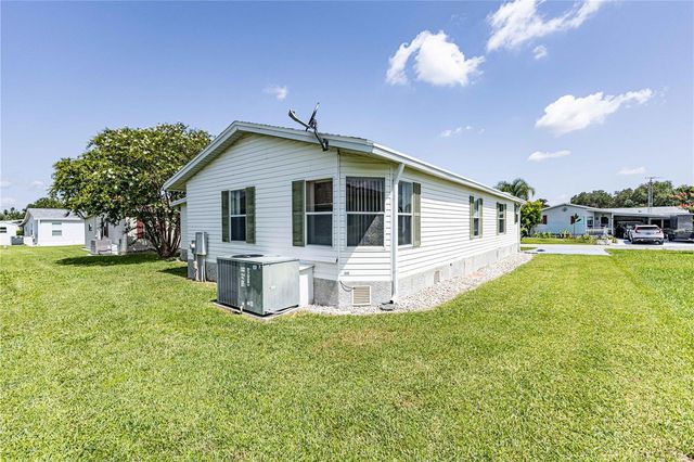 5217 CAMBRIDGE COURT, Wildwood, FL 34785