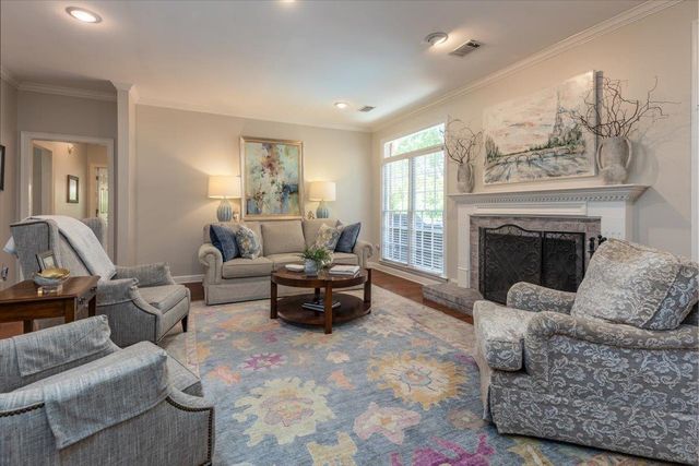 2062 JOHNSON RD, Germantown, TN 38139