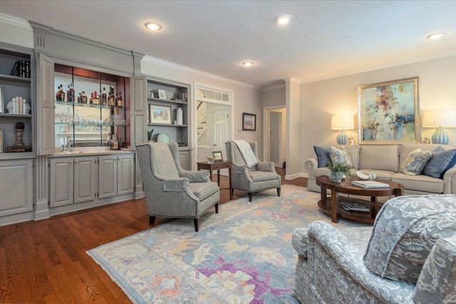 2062 JOHNSON RD, Germantown, TN 38139