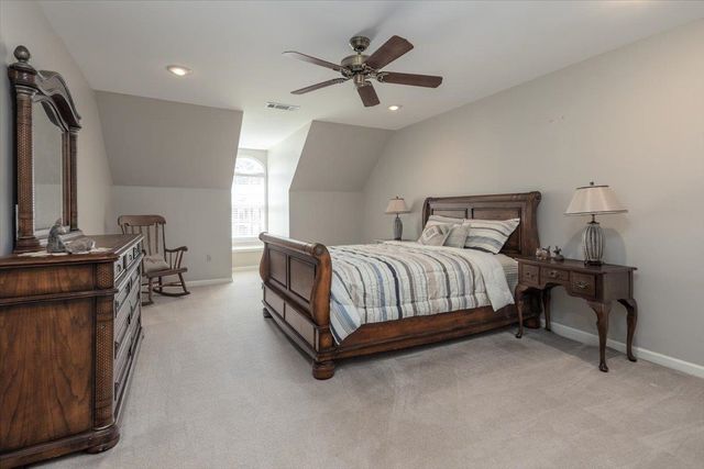 2062 JOHNSON RD, Germantown, TN 38139
