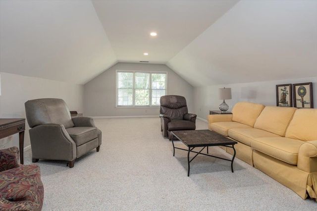 2062 JOHNSON RD, Germantown, TN 38139