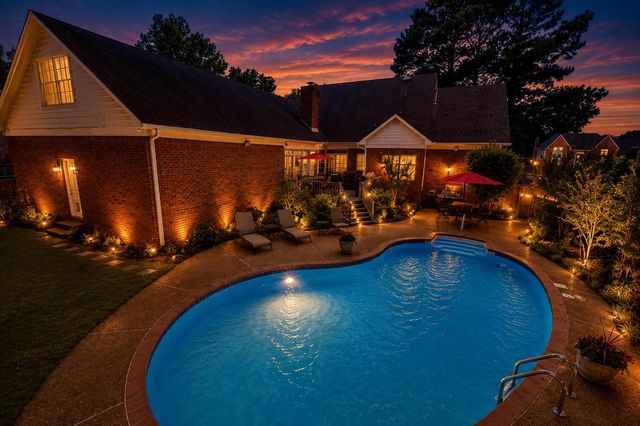 2062 JOHNSON RD, Germantown, TN 38139