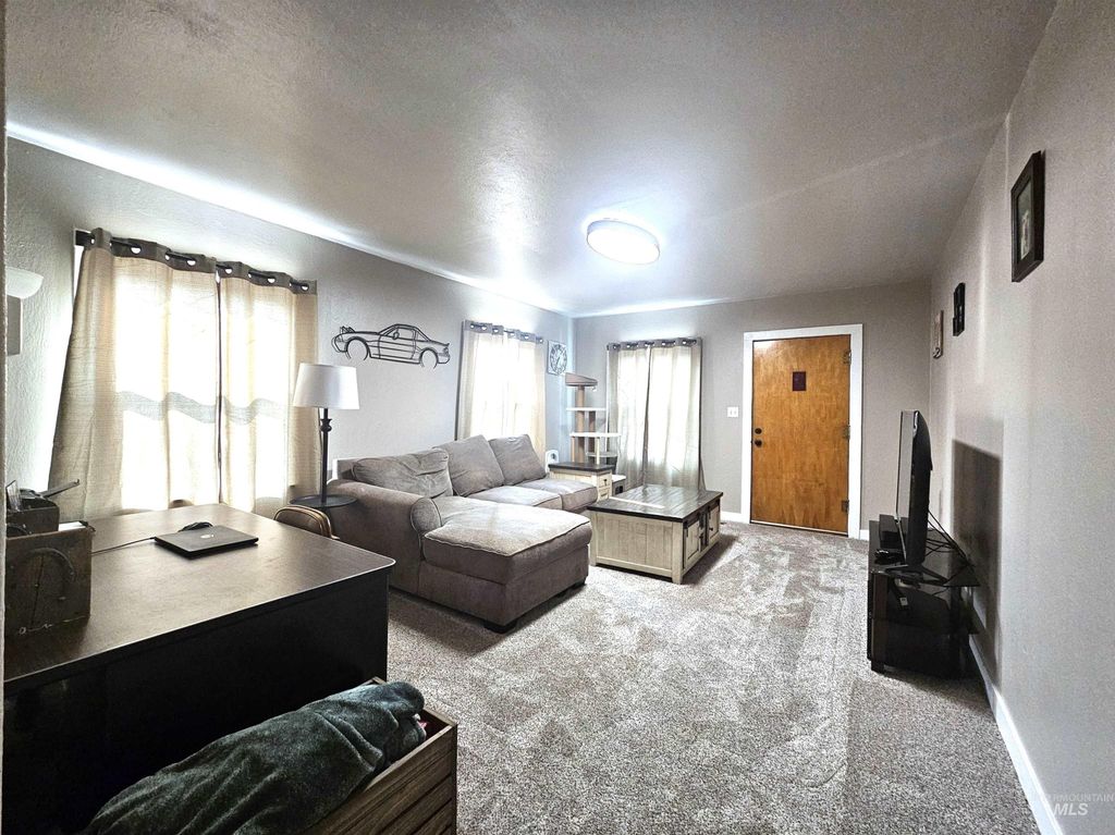 1220 Highland, Clarkston, WA 99403 photo 3