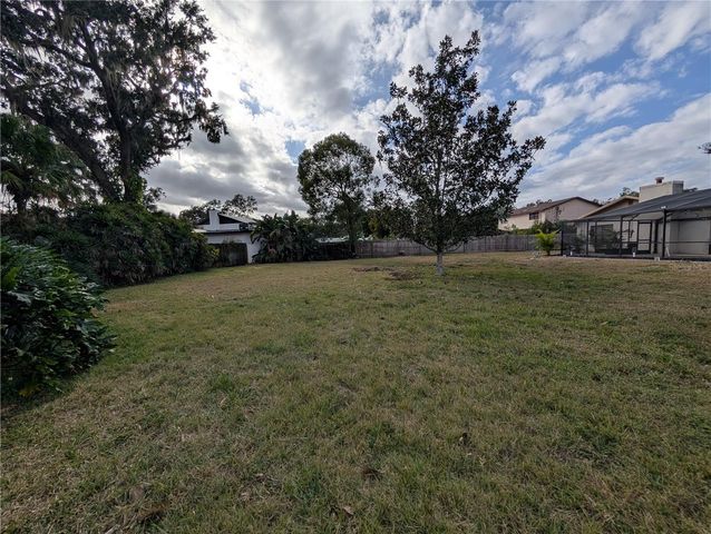 1117 LAKEMONT DRIVE, Valrico, FL 33594