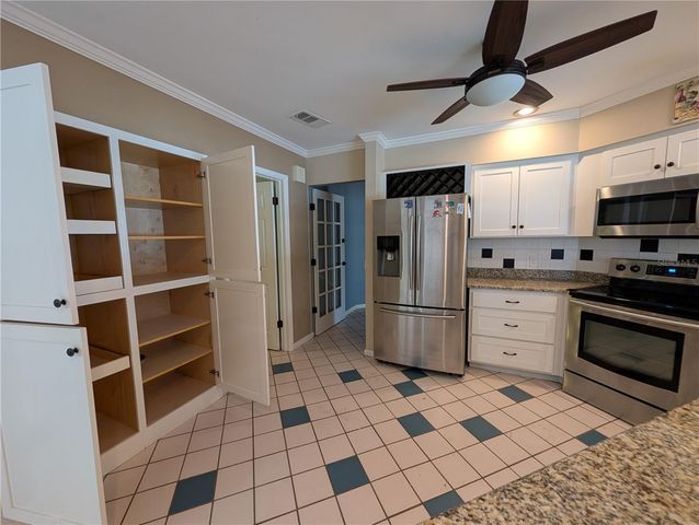 1117 LAKEMONT DRIVE, Valrico, FL 33594