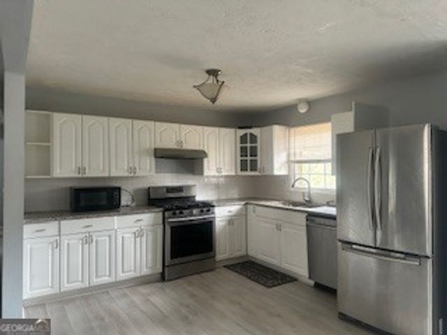 6485 Bobolink Court, Rex, GA 30273