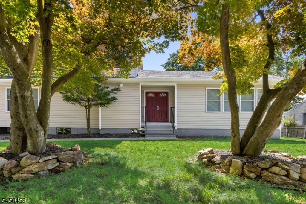 55 Shawnee Ave, Rockaway Twp., NJ 07866 — photo 3