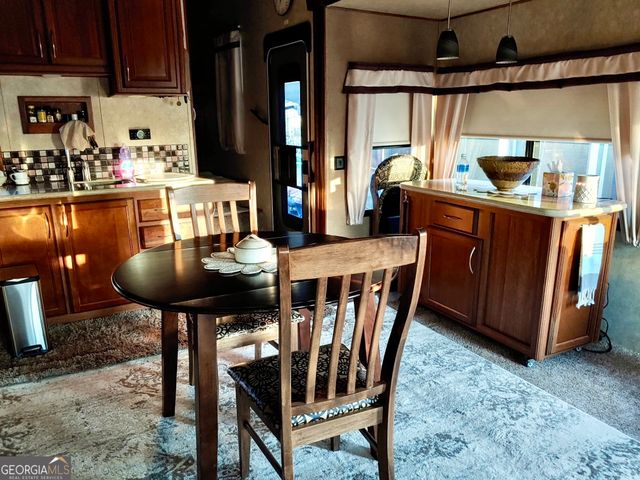 16 Dutchman Way, Cleveland, GA 30528