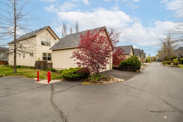 63127 NE De Haviland Street, Bend, OR 97701