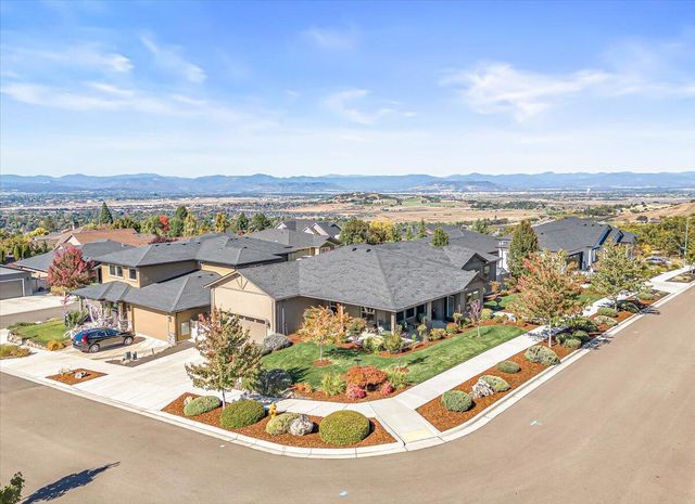 1835 Plateau Drive, Medford, OR 97504