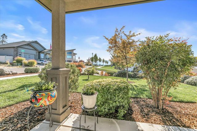 1835 Plateau Drive, Medford, OR 97504