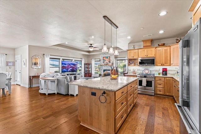 1835 Plateau Drive, Medford, OR 97504