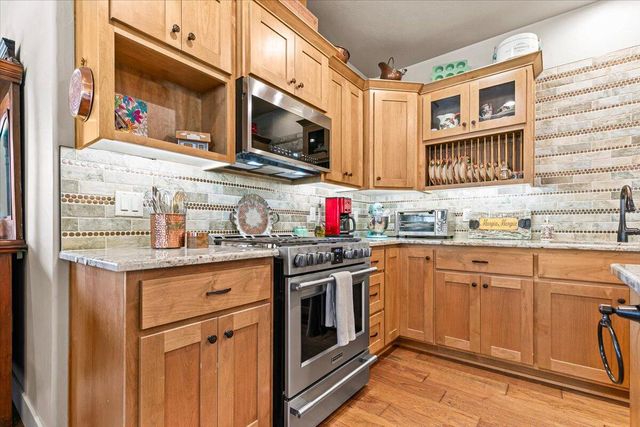 1835 Plateau Drive, Medford, OR 97504
