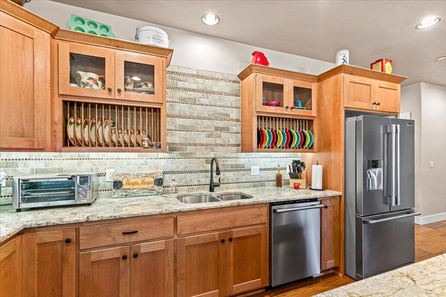1835 Plateau Drive, Medford, OR 97504