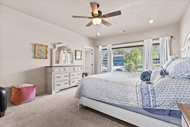 1835 Plateau Drive, Medford, OR 97504