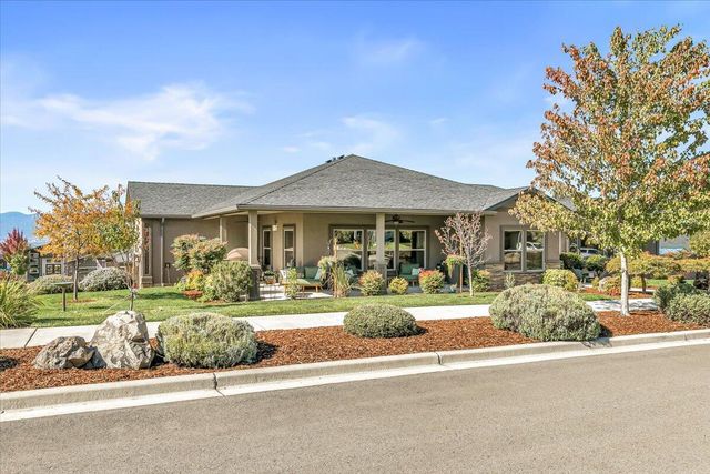 1835 Plateau Drive, Medford, OR 97504