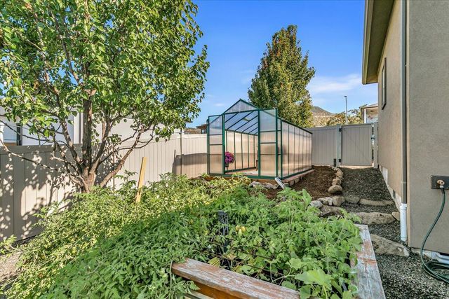 1835 Plateau Drive, Medford, OR 97504