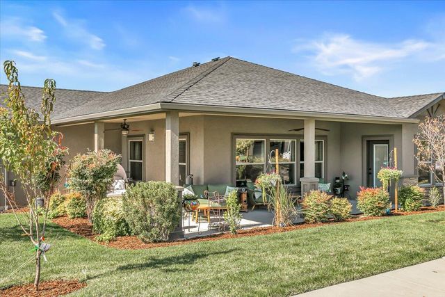 1835 Plateau Drive, Medford, OR 97504