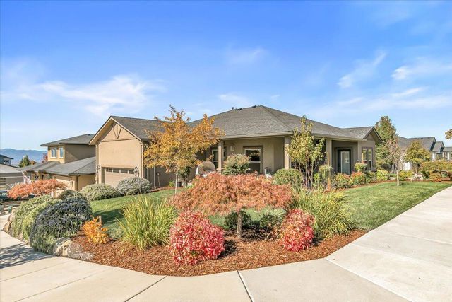 1835 Plateau Drive, Medford, OR 97504