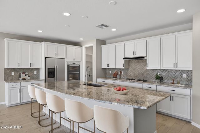 3239 W Molino Road, San Tan Valley, AZ 85144