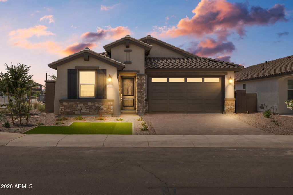 3239 W Molino Road, San Tan Valley, AZ 85144