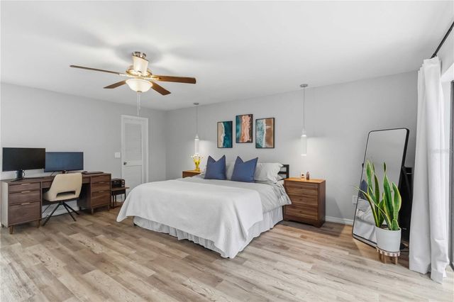 3689 GLENEAGLE DRIVE 14B, Sarasota, FL 34238