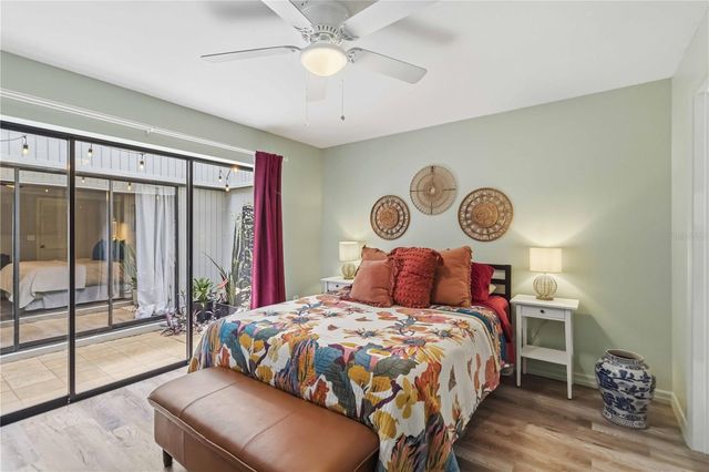 3689 GLENEAGLE DRIVE 14B, Sarasota, FL 34238