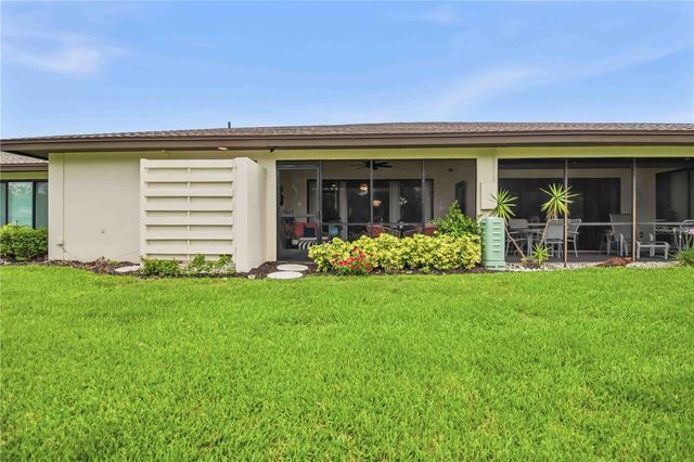 3689 GLENEAGLE DRIVE 14B, Sarasota, FL 34238