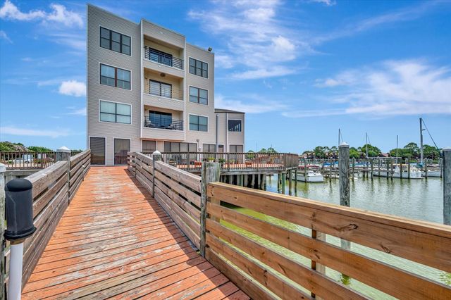 793 Davis Road 112, League City, TX 77573