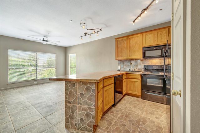 793 Davis Road 112, League City, TX 77573