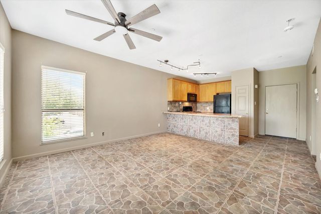793 Davis Road 112, League City, TX 77573
