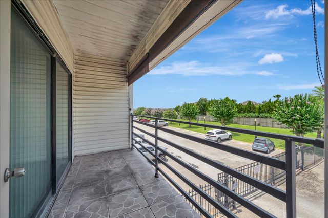 793 Davis Road 112, League City, TX 77573