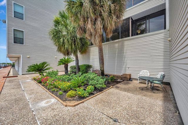 793 Davis Road 112, League City, TX 77573