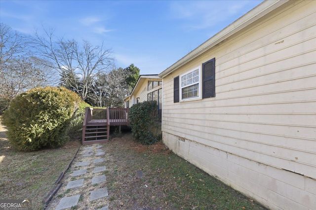 2415 Hi Roc Road NE, Conyers, GA 30012